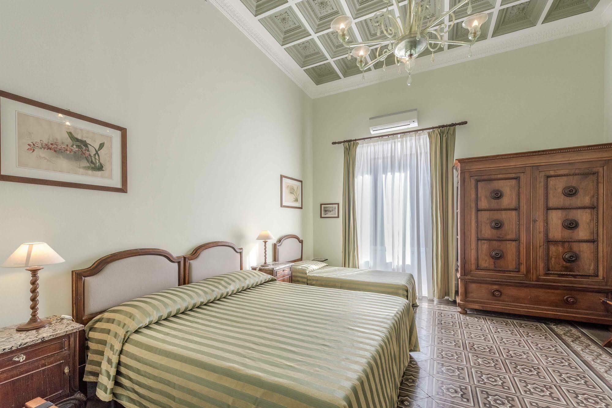Palazzo Benso Couette-café 3*
